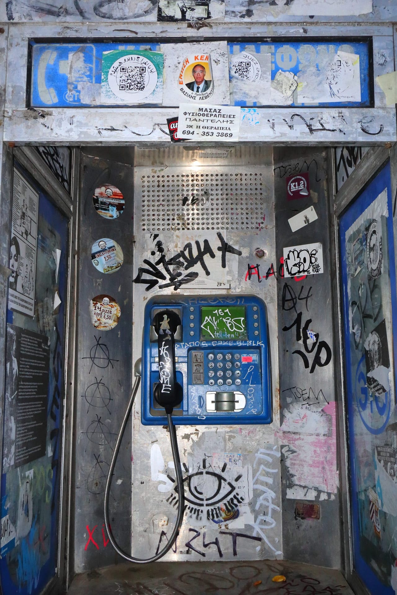 Grafitti Call Box
